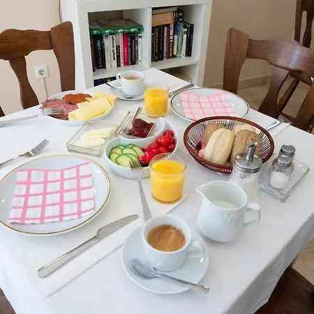 Balatonair Vendeghaz 3* バラトンフレド