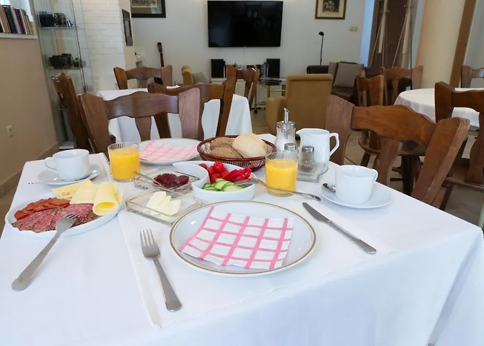 Balatonair Vendeghaz バラトンフレド